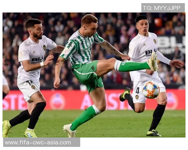 汉堡足球直播精彩赛事回顾与分析让你不错过每一个进球瞬间