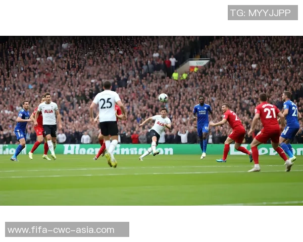 足球戏语的魅力与智慧在绿茵场上的精彩瞬间与人生哲理交织 足球戏语的魅力与智慧在绿茵场上的精彩瞬间与人生哲理交织